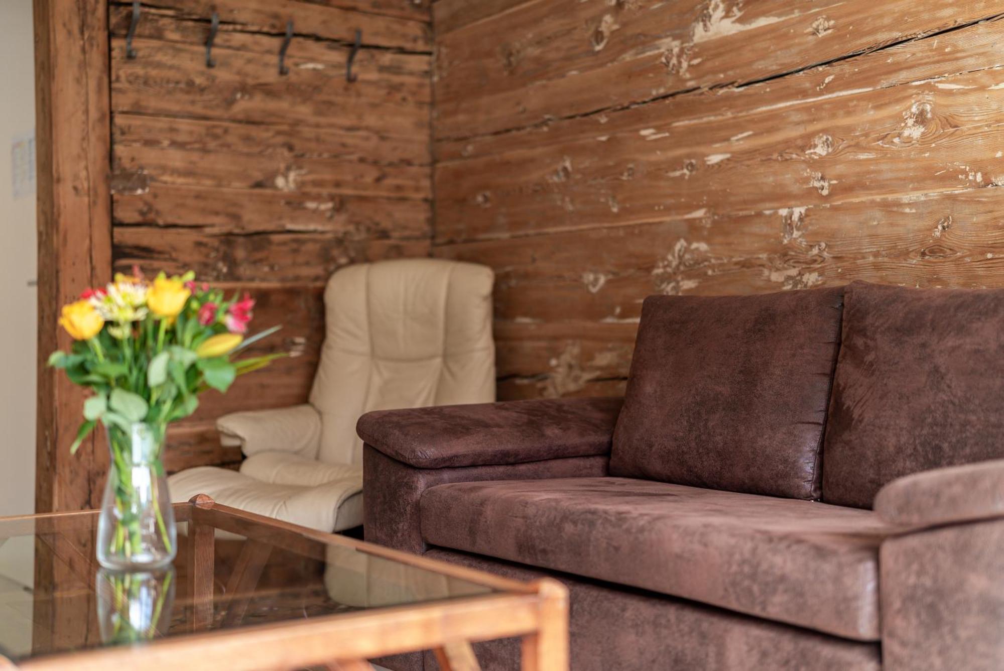 Haus Kirchplatz 4 By Zermatt Premium Apartments ภายนอก รูปภาพ